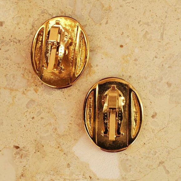 Signed Butler FAC Carnelian Clip on Earrings - Picture 9 of 10